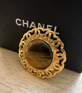 Editing Vintage Chanel 95A Brooch