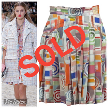 Load image into Gallery viewer, Chanel 19P 2019 Spring Runway Umbrella Motif Silk Multicolor Pleated Skirt FR 42 US 6