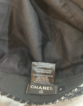 Load image into Gallery viewer, Chanel Black and White Tweed Cap Hat Size Medium