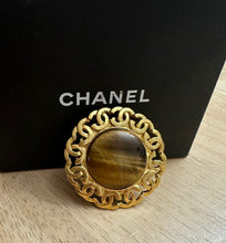 Load image into Gallery viewer, Editing Vintage Chanel 95A Brooch