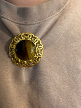 Load image into Gallery viewer, Editing Vintage Chanel 95A Brooch